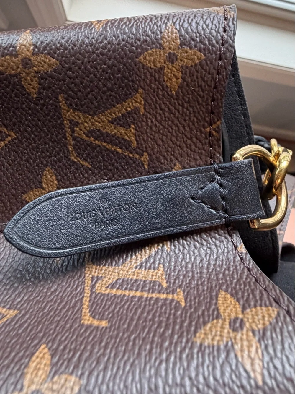 Louis Vuitton Monogram Neo Noe MM Handbag